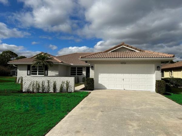 10723 Greentrail Drive S, Boynton Beach, FL 33436