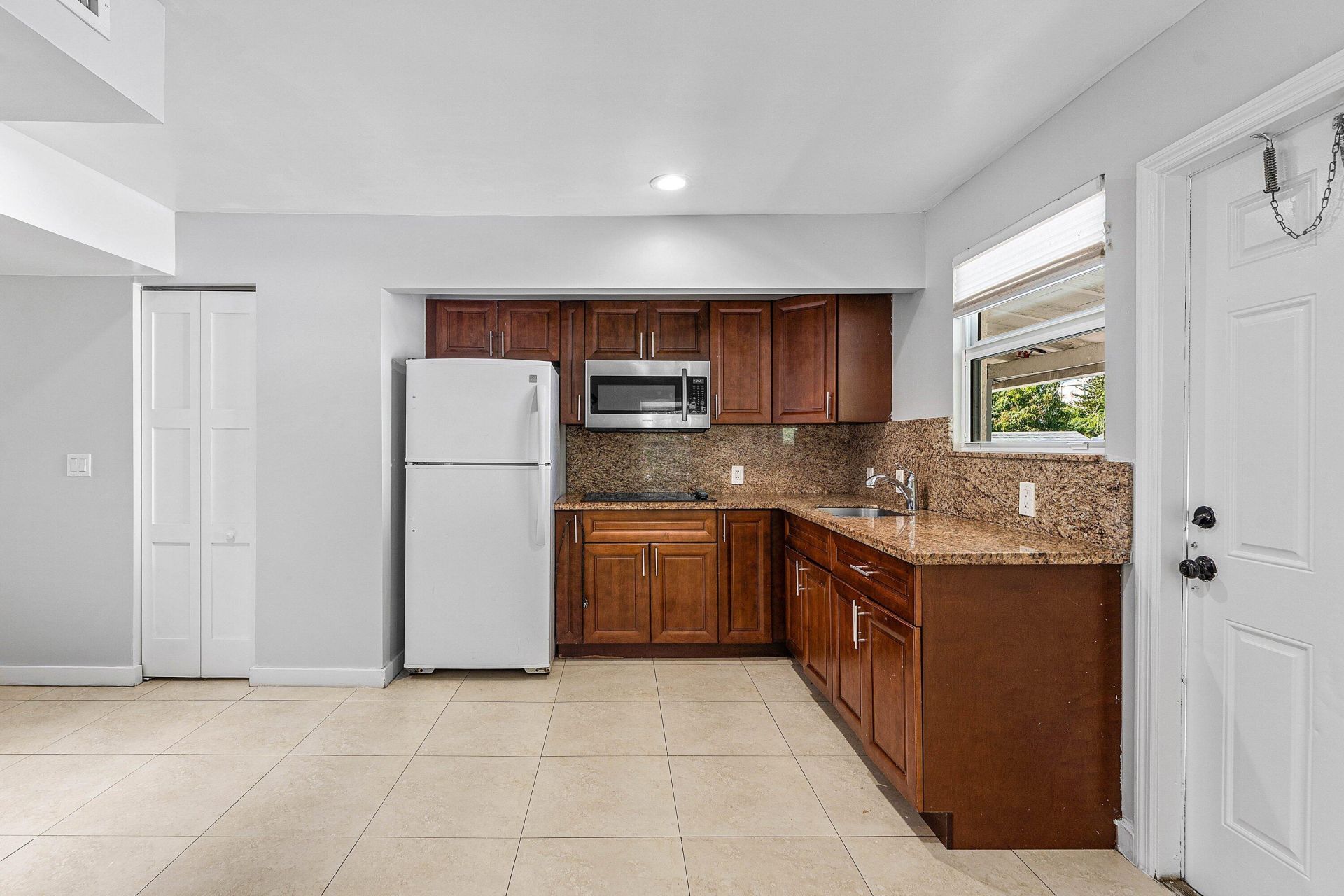 801 Dobbins Street, Unit 5, West Palm Beach, FL 33405 Photo