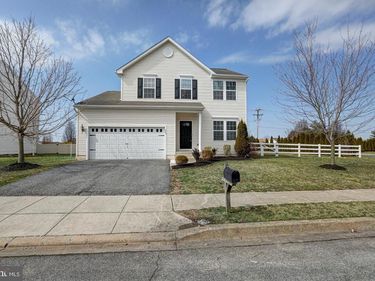 233 CLIMBING VINE AVENUE, SMYRNA, DE 19977