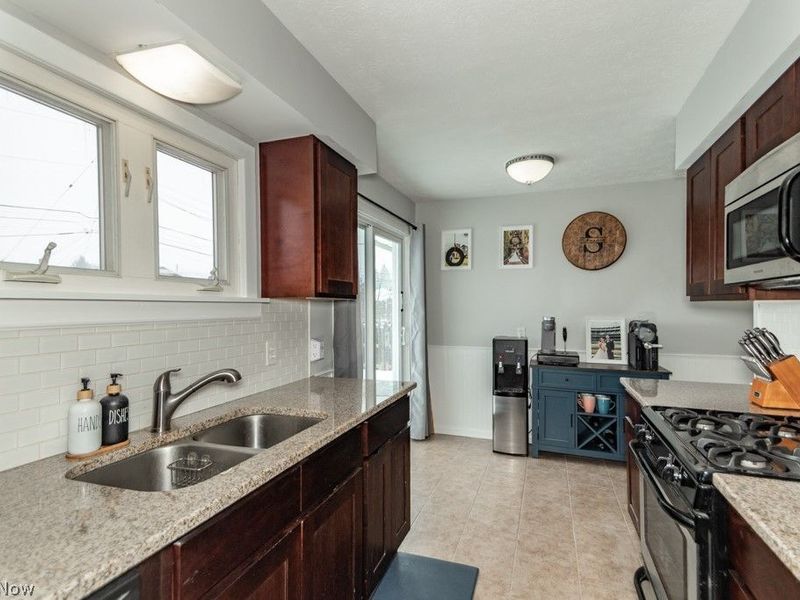 2465 Dentzler Road , Parma, OH 44134 Photo 12