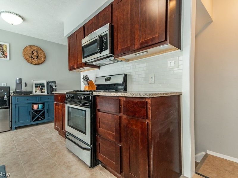 2465 Dentzler Road , Parma, OH 44134 Photo 13