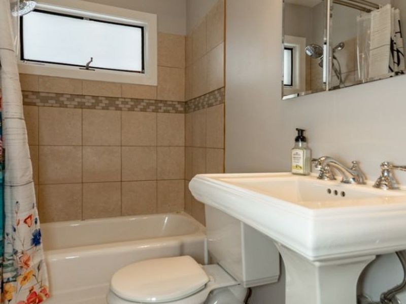 2465 Dentzler Road , Parma, OH 44134 Photo 16