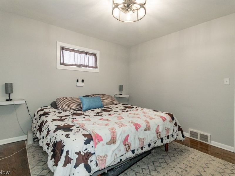 2465 Dentzler Road , Parma, OH 44134 Photo 21