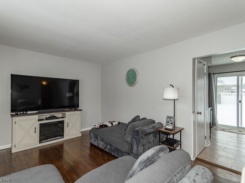 2465 Dentzler Road , Parma, OH 44134 Photo 4