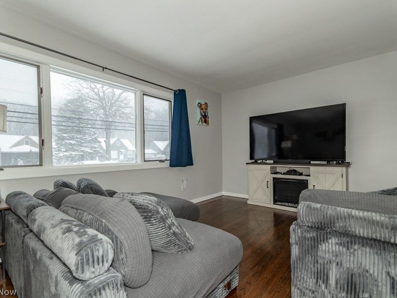 2465 Dentzler Road , Parma, OH 44134 Photo 5