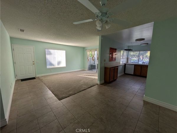 5428 E Snow Wood, Unit D, Anaheim, CA 92807