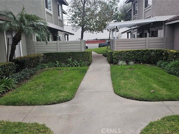 5428 E Snow Wood, Unit D, Anaheim, CA 92807