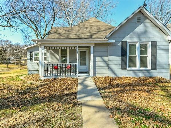 1013 S 4th Street, Atchison, KS 66002