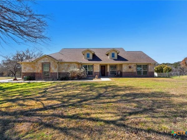 957 County Road 3350 , Kempner, TX 76539