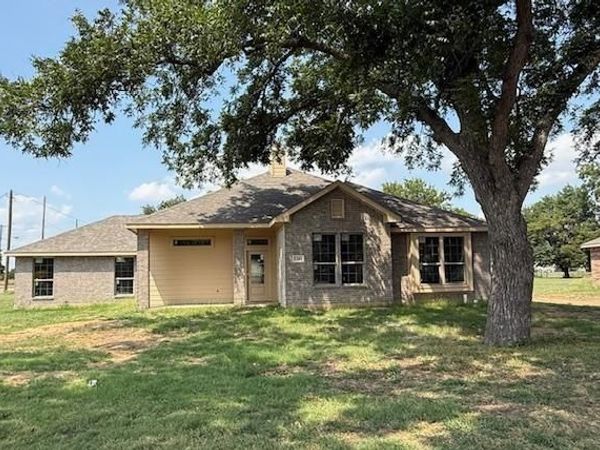 1201 Anthony Street, Gainesville, TX 76240