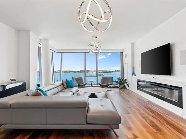 300 Pier 4 Blvd, Unit 5C, Boston, MA 02210