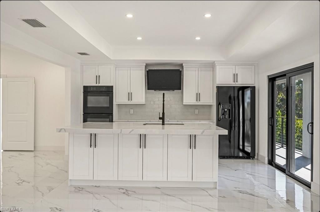 240 33rd Ave Ne, Naples, FL 34120 Photo