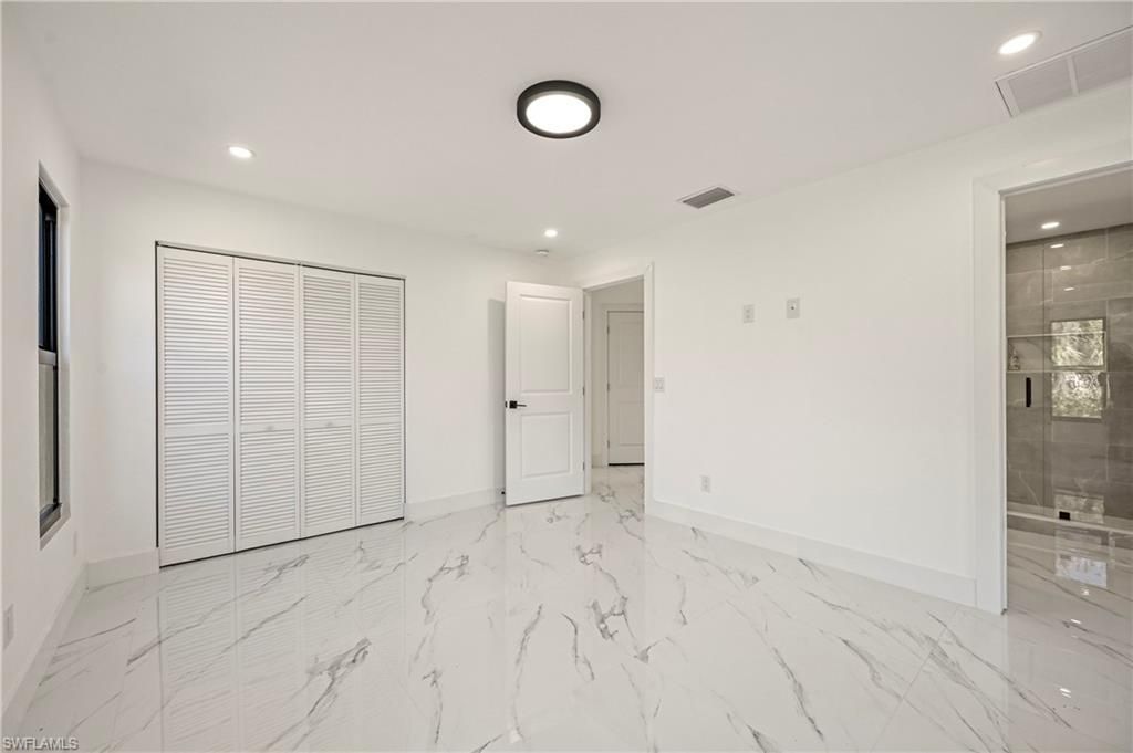 240 33rd Ave Ne, Naples, FL 34120 Photo