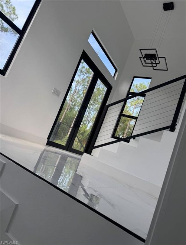 240 33rd Ave Ne, Naples, FL 34120 Photo