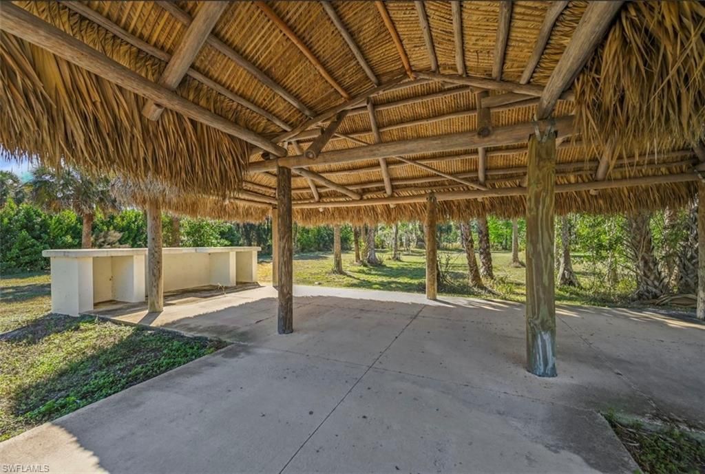 240 33rd Ave Ne, Naples, FL 34120 Photo