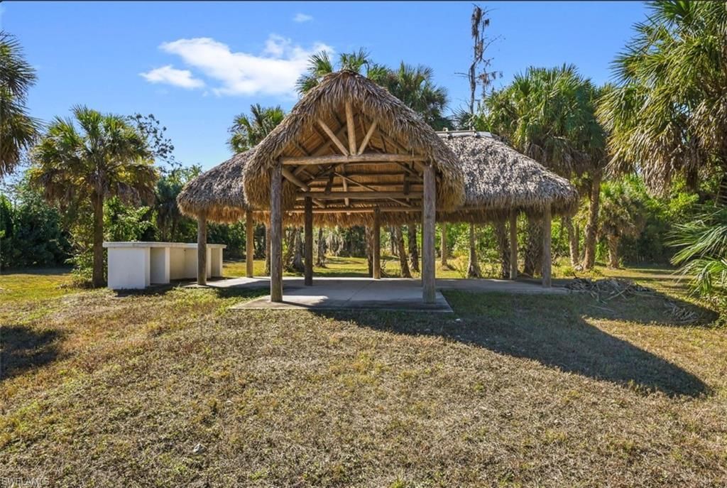 240 33rd Ave Ne, Naples, FL 34120 Photo