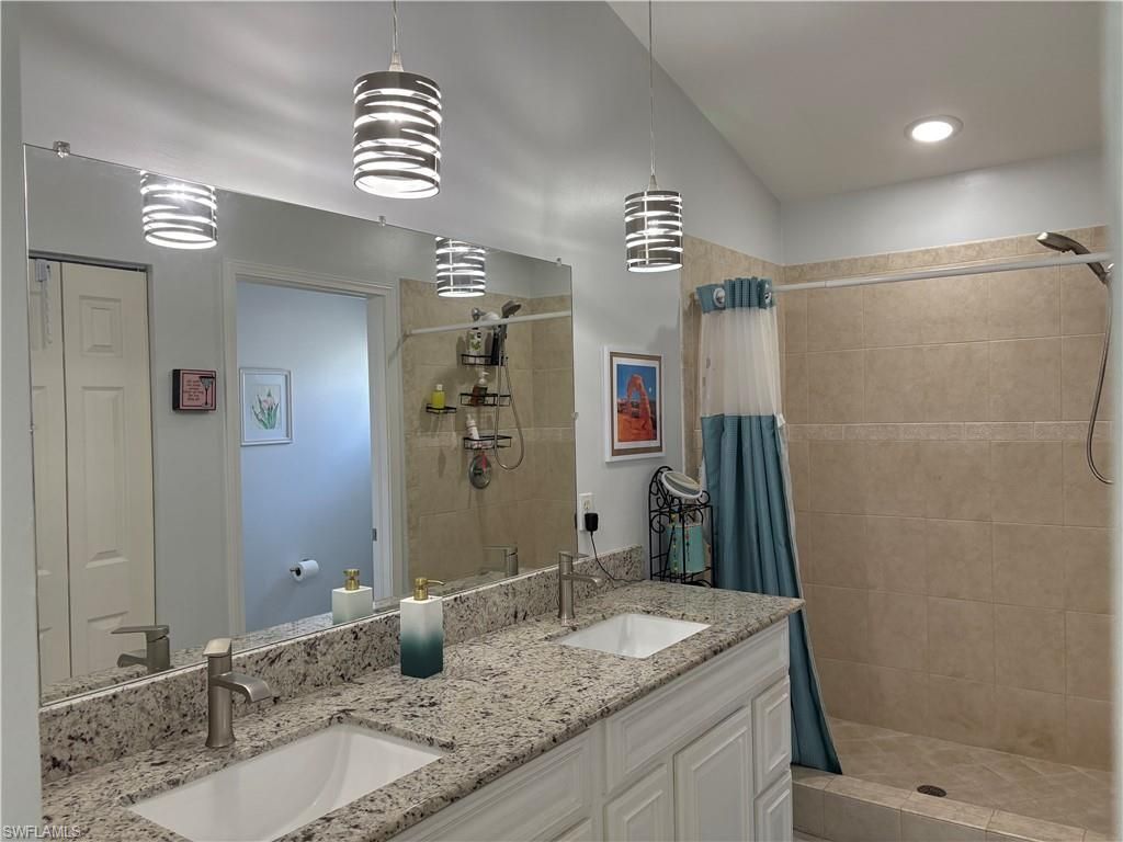 2500 Lee St, Naples, FL 34112 Photo