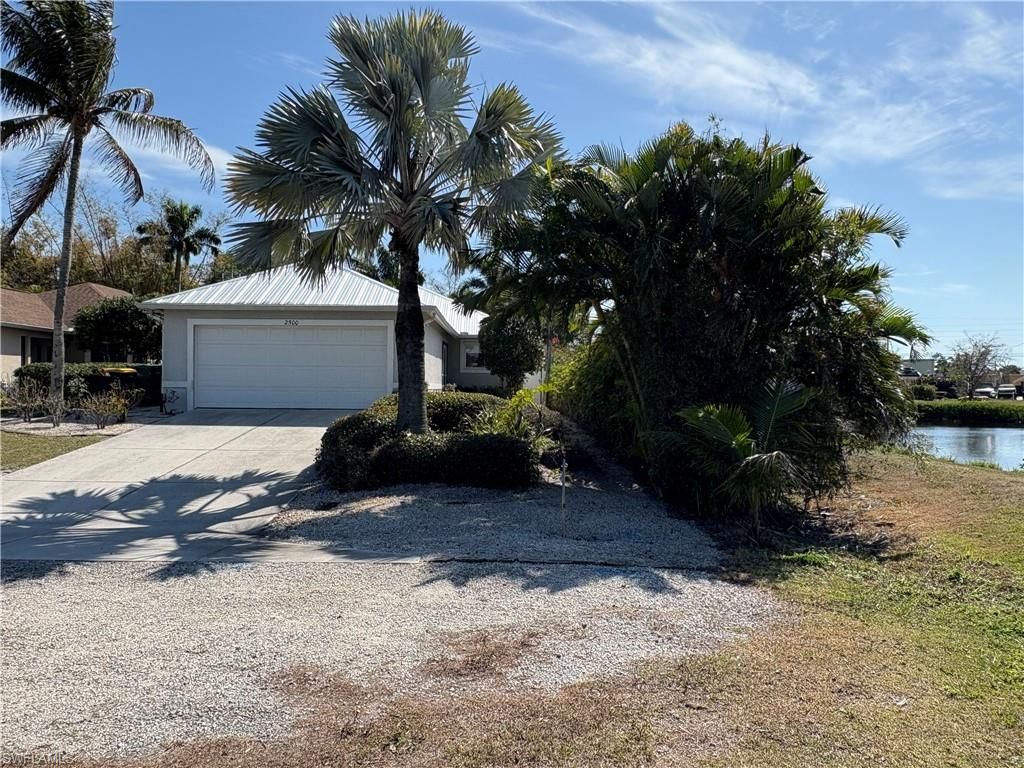 2500 Lee St, Naples, FL 34112 Photo