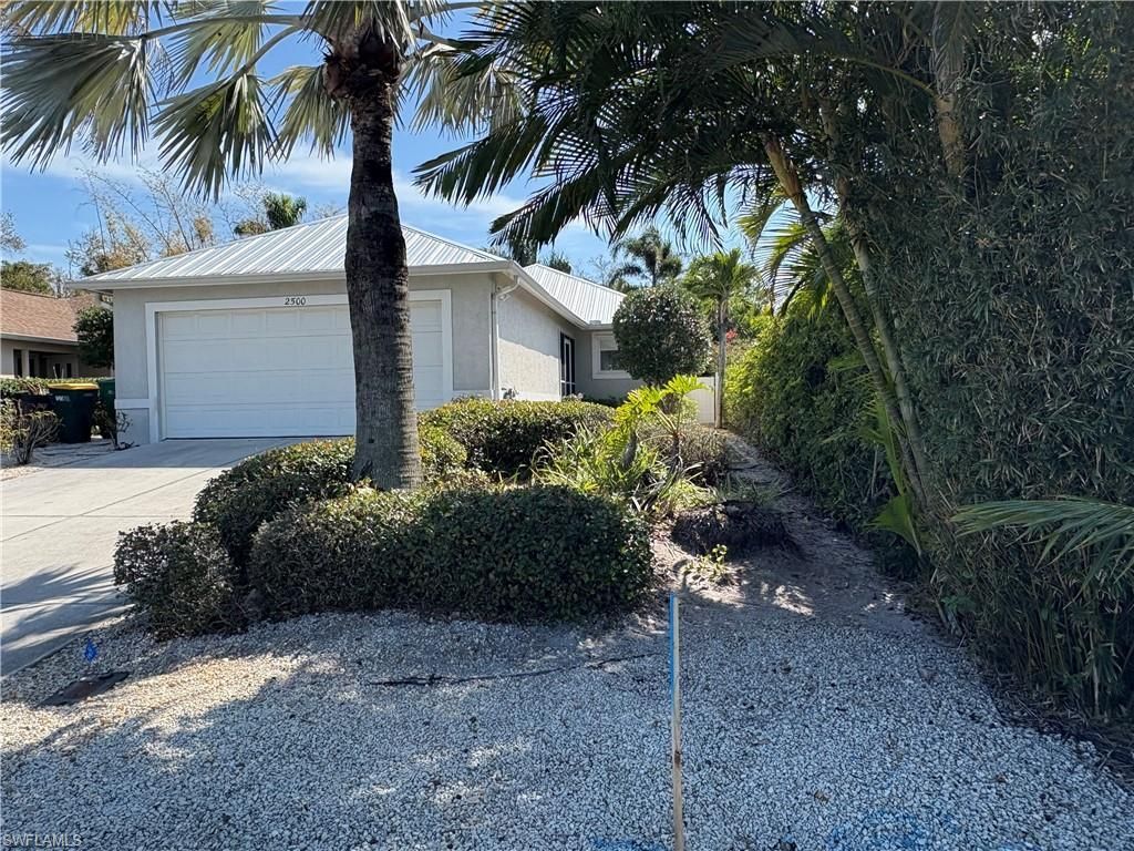 2500 Lee St , Naples, FL 34112 Photo