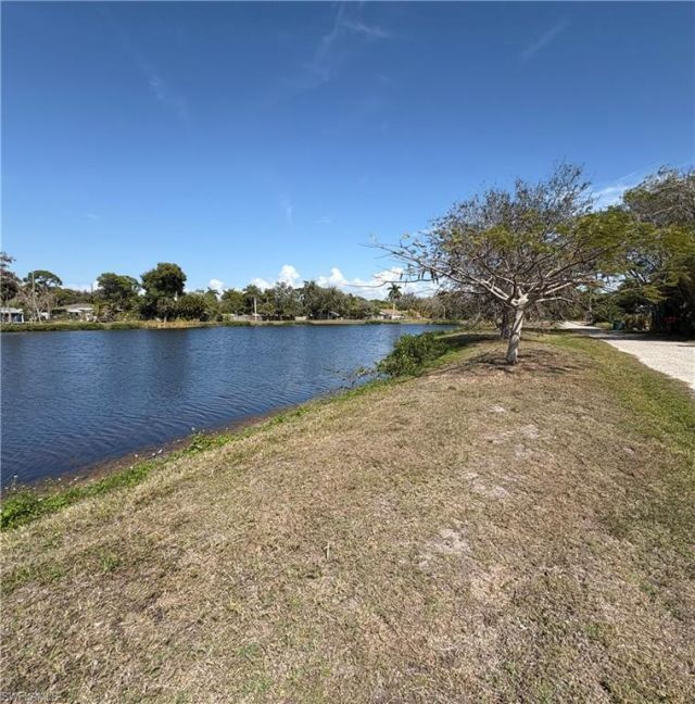 2500 Lee St, Naples, FL 34112 Photo