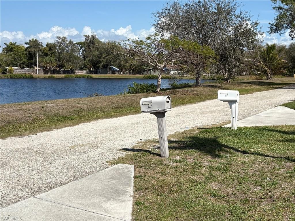 2500 Lee St , Naples, FL 34112 Photo