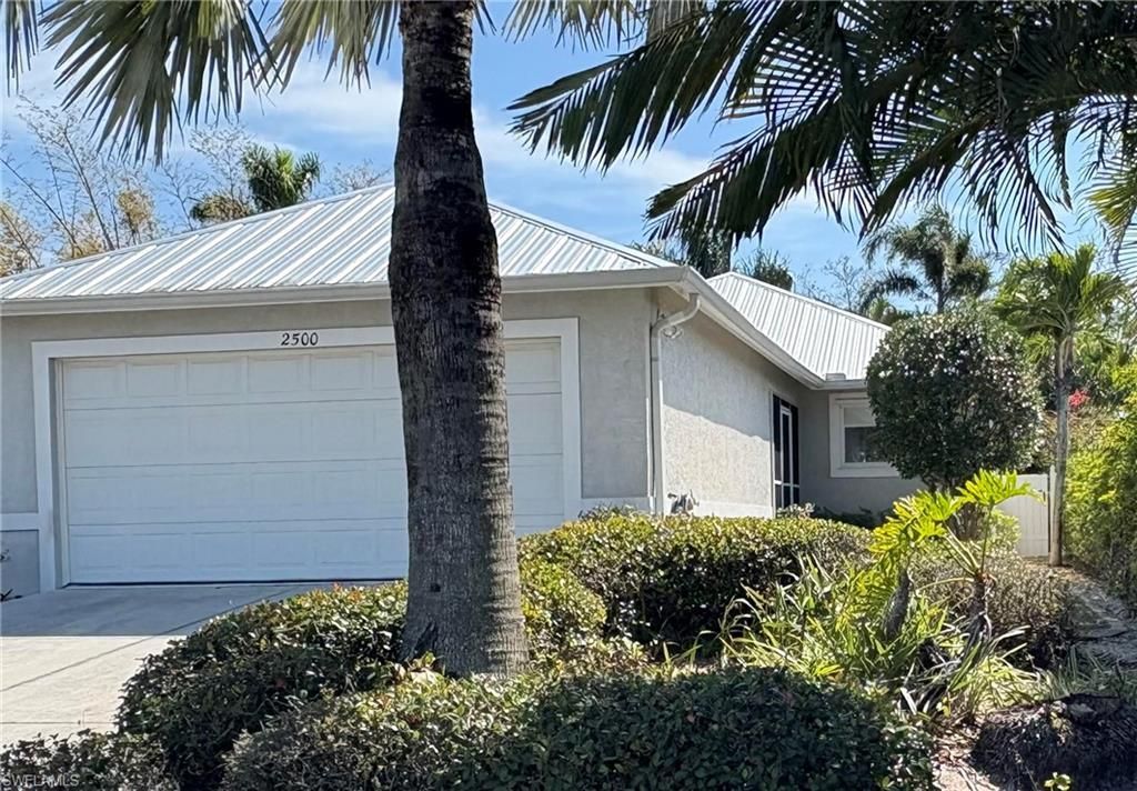 2500 Lee St, Naples, FL 34112 Photo