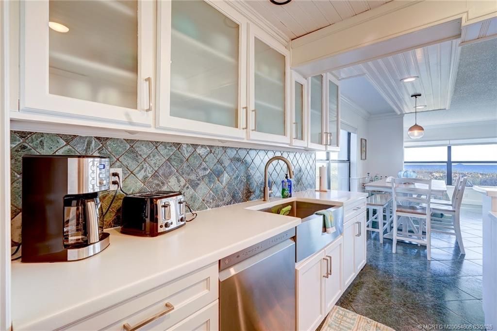 1289 NE Ocean Boulevard, Unit 4, Stuart, FL 34996 Photo