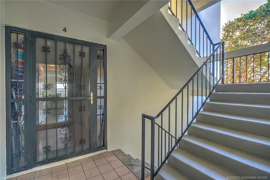 1289 NE Ocean Boulevard, Unit 4, Stuart, FL 34996 Photo