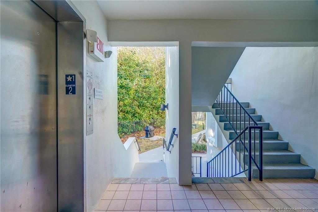 1289 NE Ocean Boulevard, Unit 4, Stuart, FL 34996 Photo