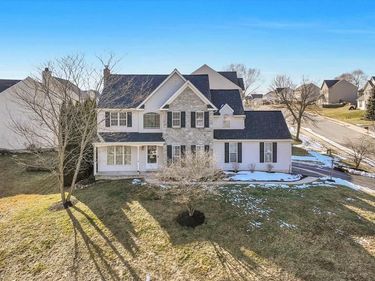 24 ROCKDALE DRIVE, SEVEN VALLEYS, PA 17360