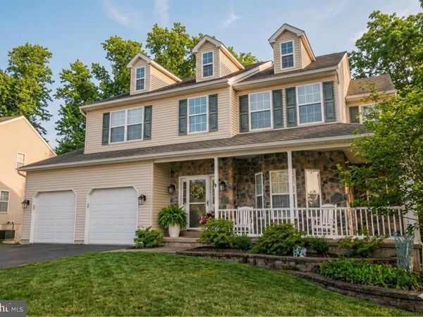 1117 SUN VALLEY , ROYERSFORD, PA 19468