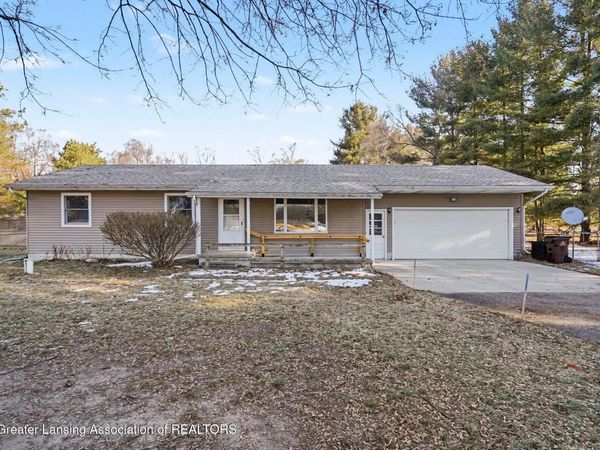 972 W Dexter Trail, Mason, MI 48854
