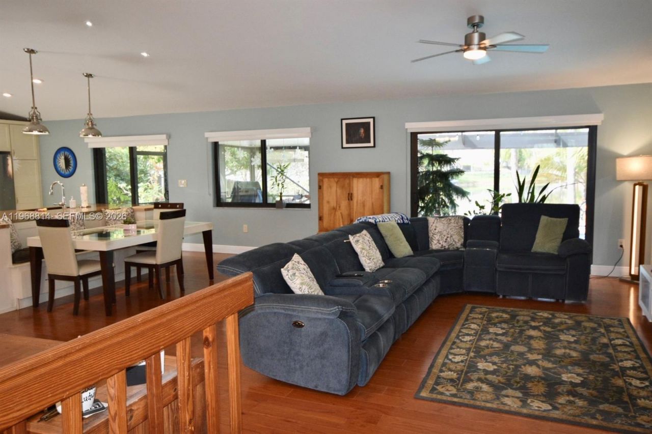 701 Blue Ridge Way, Davie, FL 33325 Photo