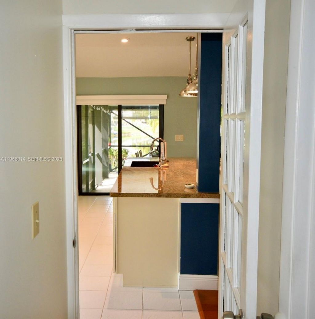 701 Blue Ridge Way, Davie, FL 33325 Photo