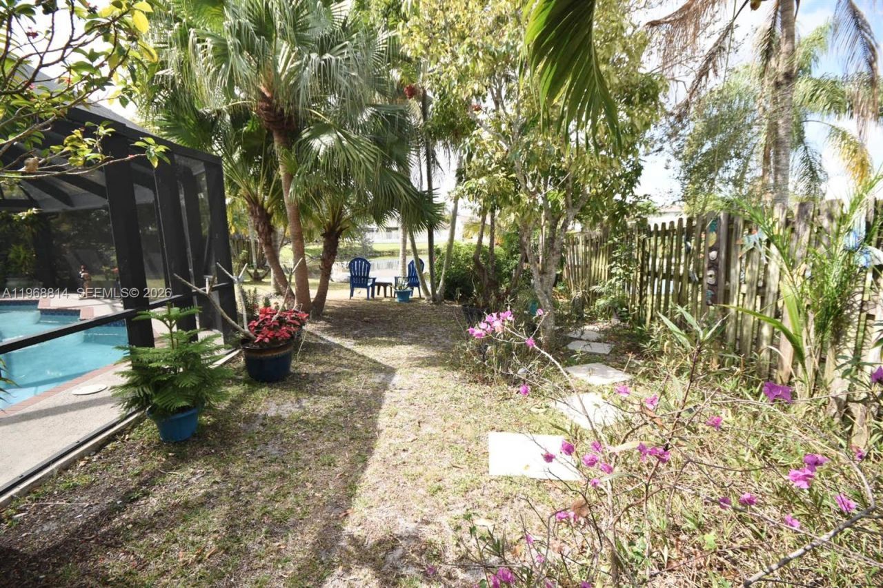 701 Blue Ridge Way, Davie, FL 33325 Photo