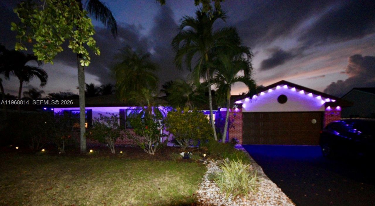 701 Blue Ridge Way, Davie, FL 33325 Photo