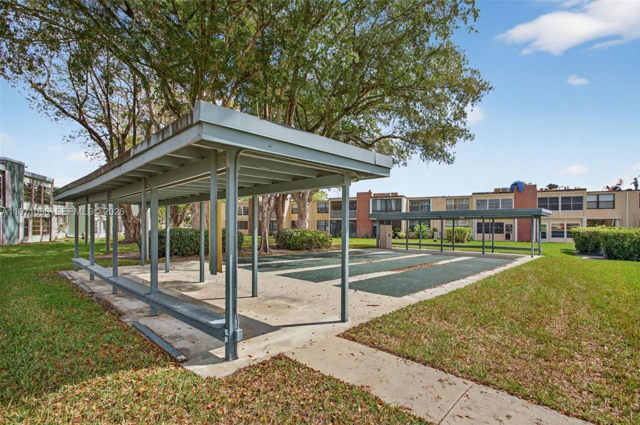 7310 NW 18th St , Unit 208, Margate, FL 33063 Photo