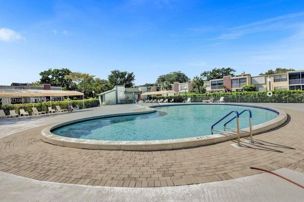 7310 NW 18th St , Unit 208, Margate, FL 33063 Photo