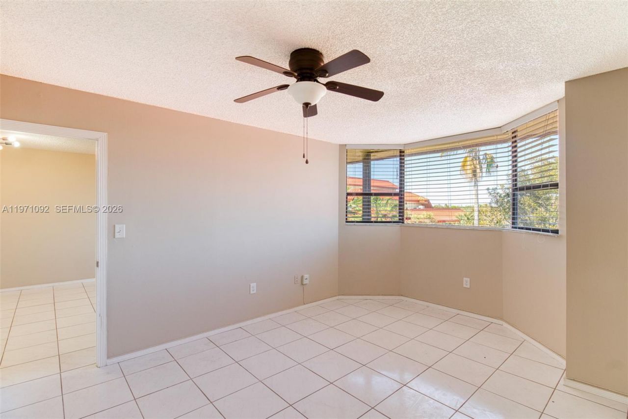 7401 NW 16th St, Unit 408, Plantation, FL 33313 Photo
