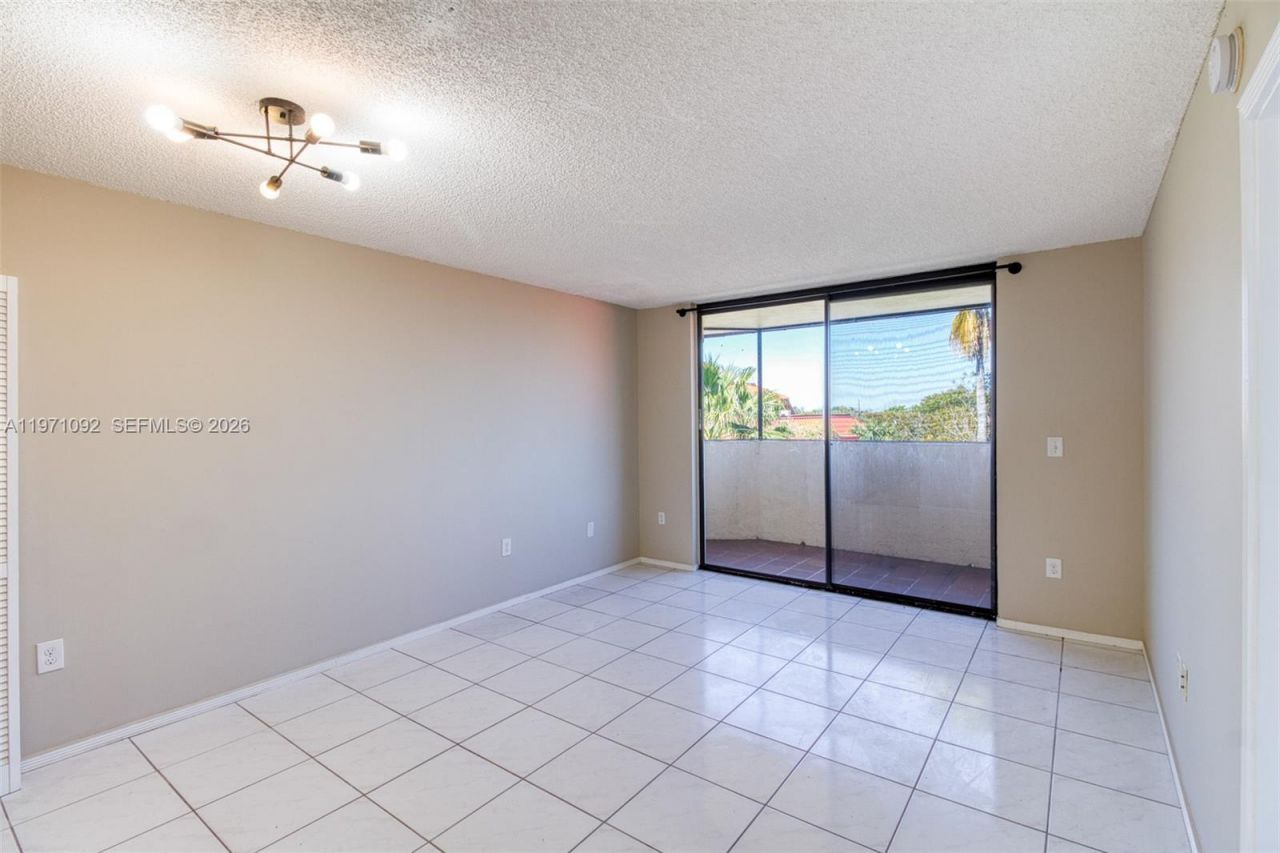 7401 NW 16th St, Unit 408, Plantation, FL 33313 Photo