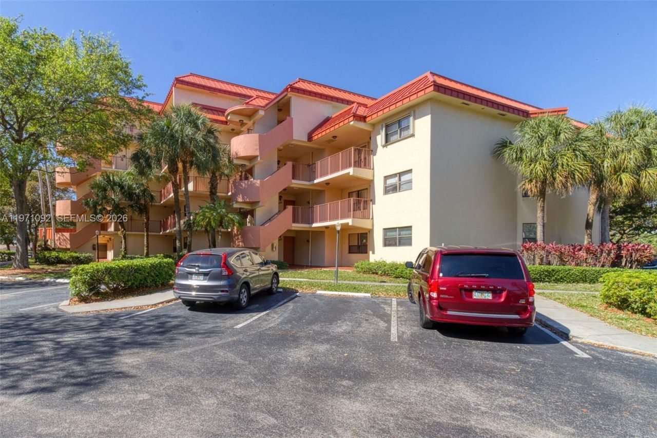 7401 NW 16th St, Unit 408, Plantation, FL 33313 Photo