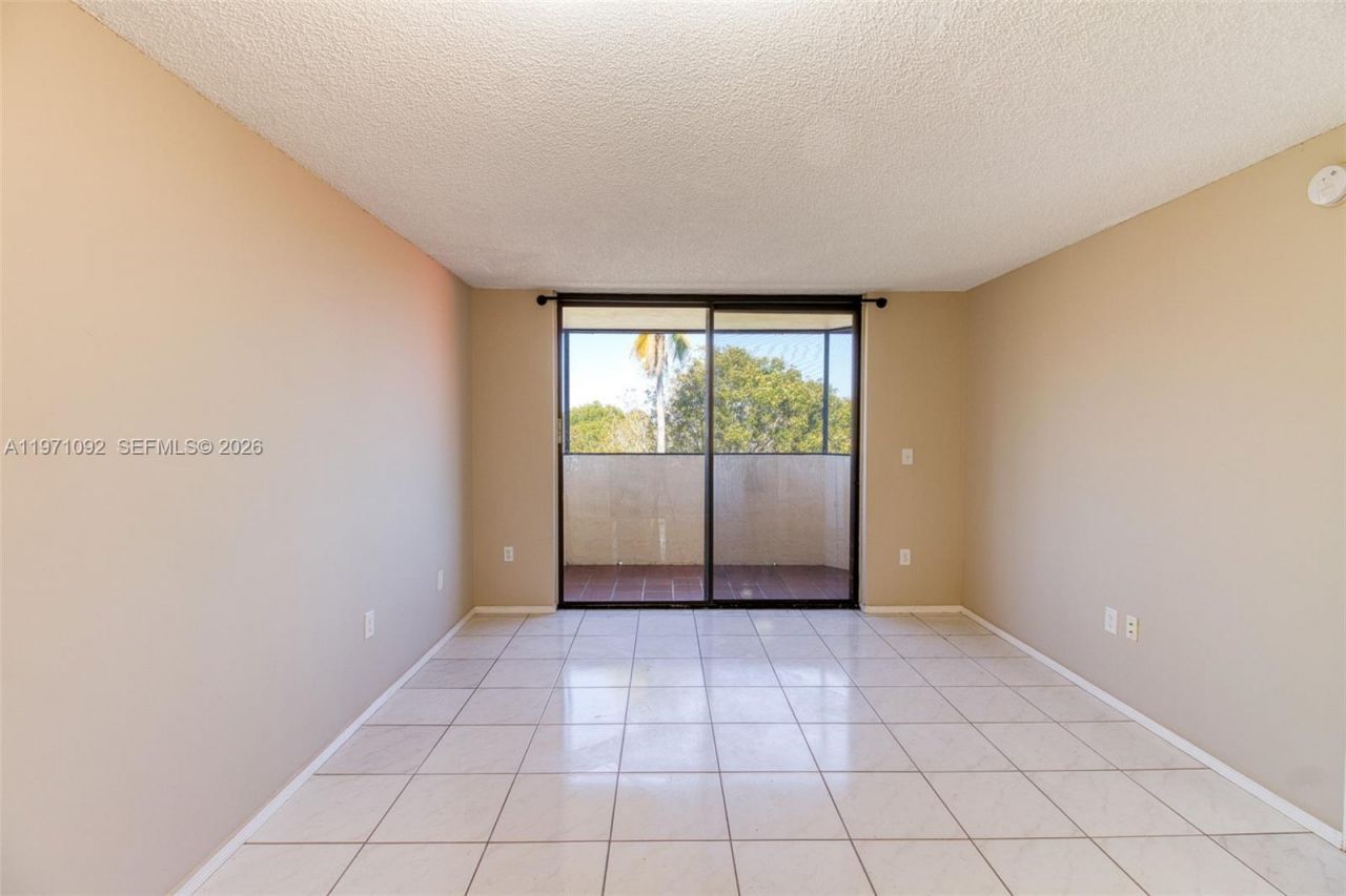 7401 NW 16th St, Unit 408, Plantation, FL 33313 Photo