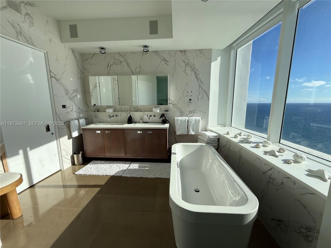 18101 Collins Ave, Unit 5509, Sunny Isles Beach, FL 33160 Photo