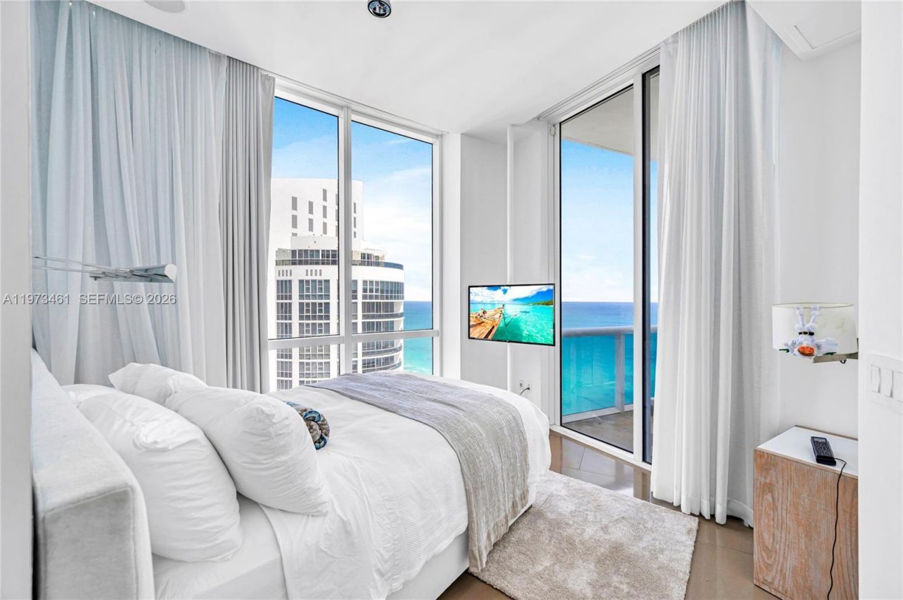 18101 Collins Ave, Unit 5509, Sunny Isles Beach, FL 33160 Photo