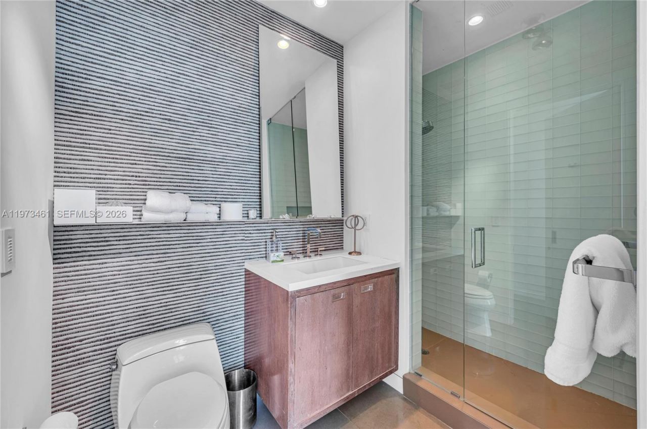 18101 Collins Ave, Unit 5509, Sunny Isles Beach, FL 33160 Photo