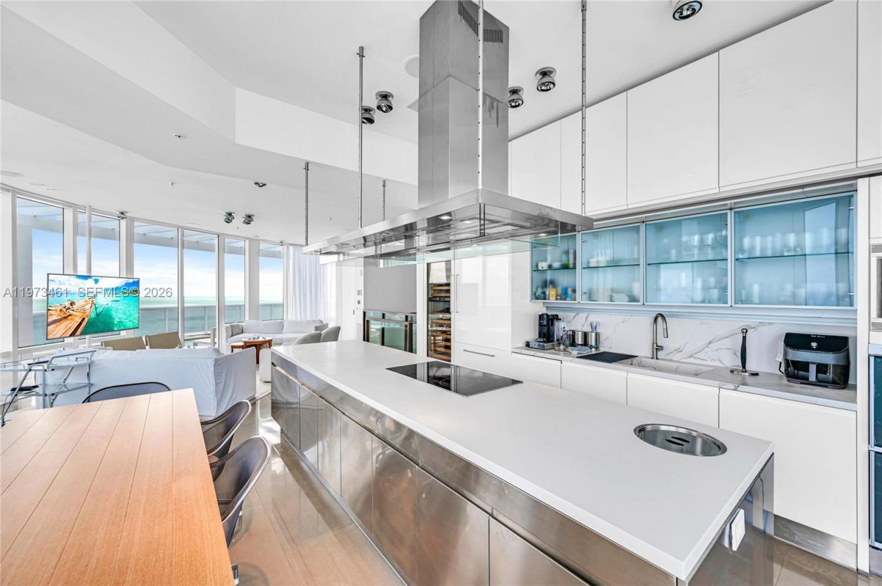 18101 Collins Ave, Unit 5509, Sunny Isles Beach, FL 33160 Photo