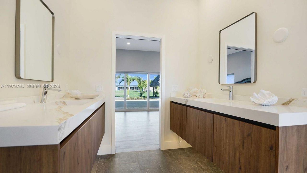 25025 SW 202nd Ave, Homestead, FL 33031 Photo