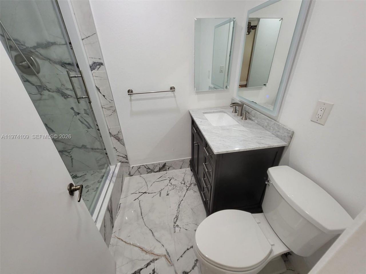 6 Wimbledon Lake Dr, Unit 252, Plantation, FL 33324 Photo