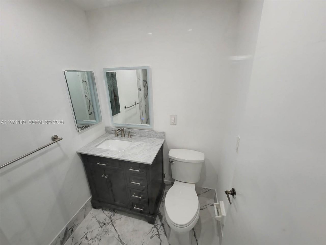 6 Wimbledon Lake Dr, Unit 252, Plantation, FL 33324 Photo
