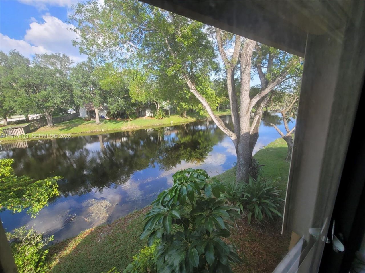 6 Wimbledon Lake Dr, Unit 252, Plantation, FL 33324 Photo